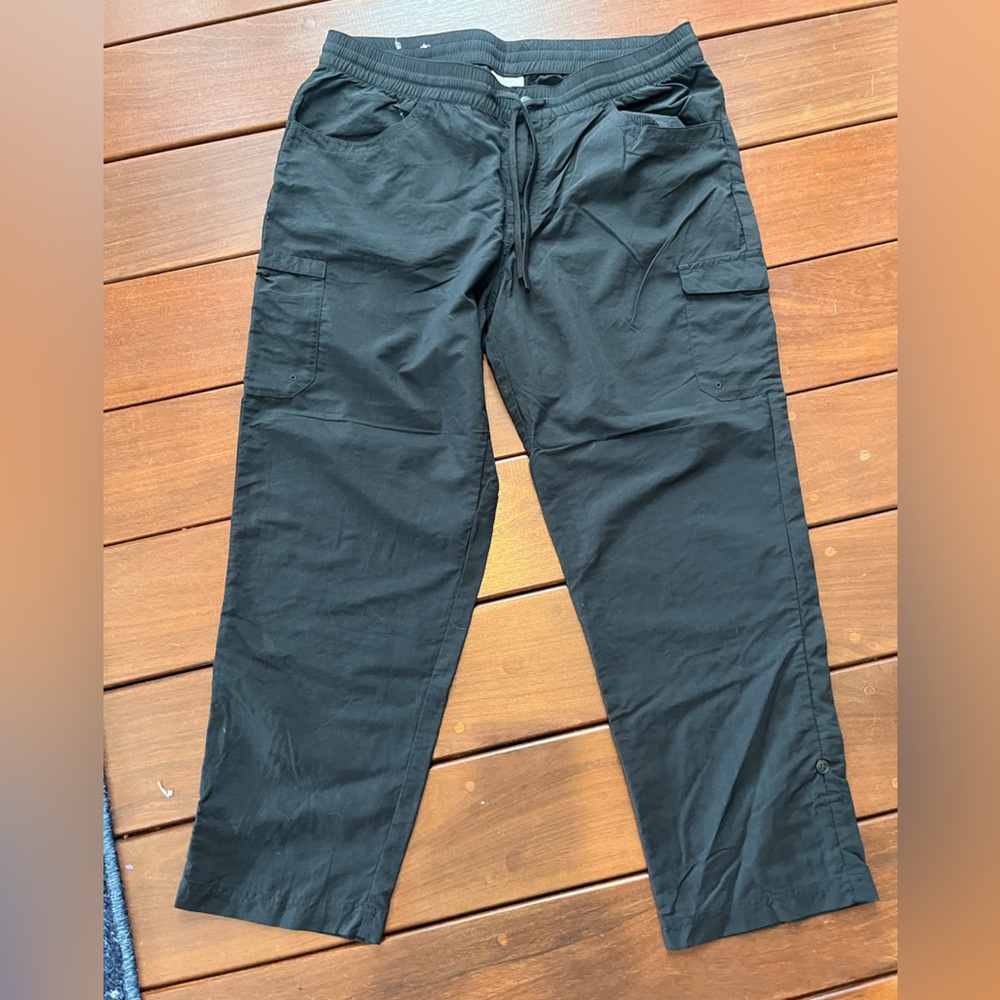 Columbia Women’s Black Cargo Pants